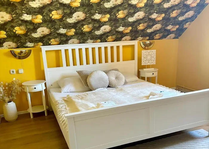 מלון Themenhotel Rehlein טאלה