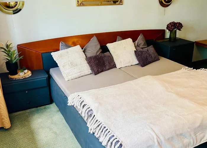 Themenhotel Rehlein מלון *